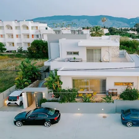 Deluxe Boutique * Λάμπη